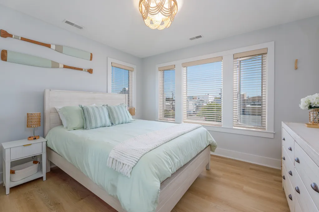 queen bed