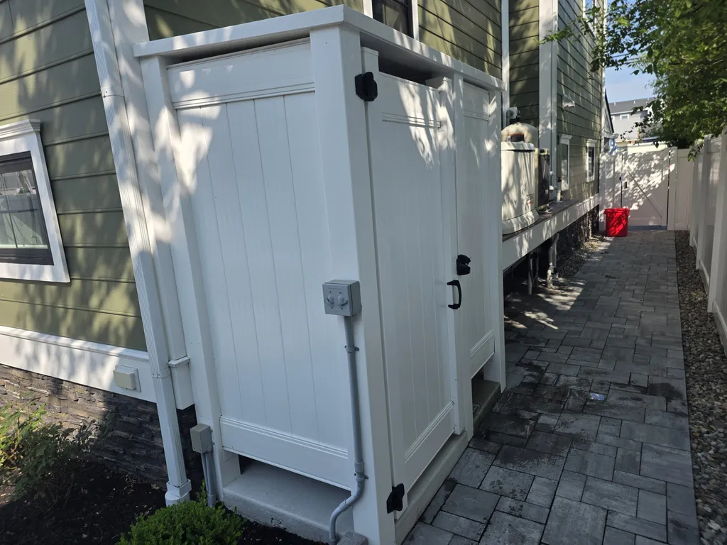 Outside shower