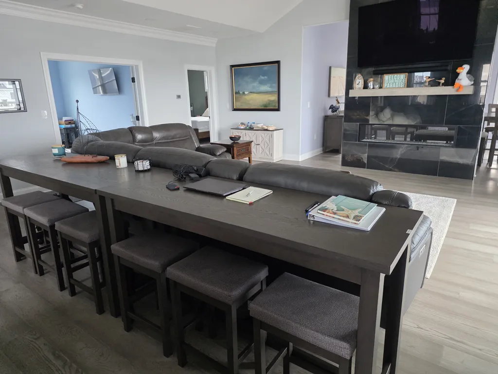 3rd floor great room seating