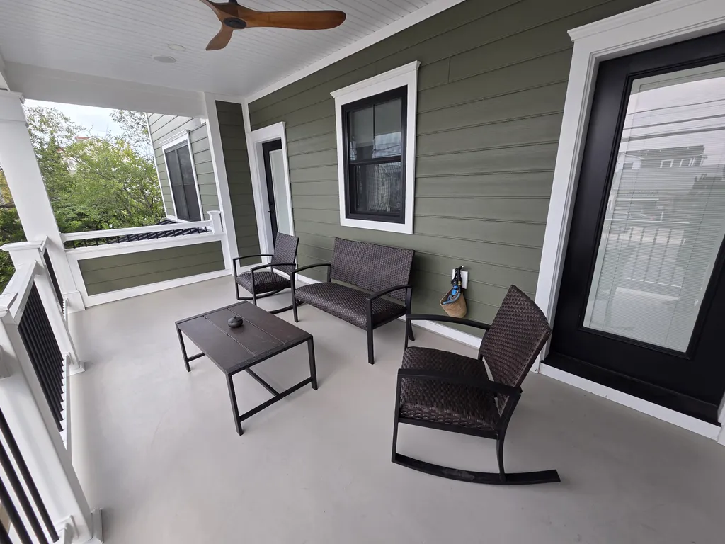 2nd floor Deck front 1