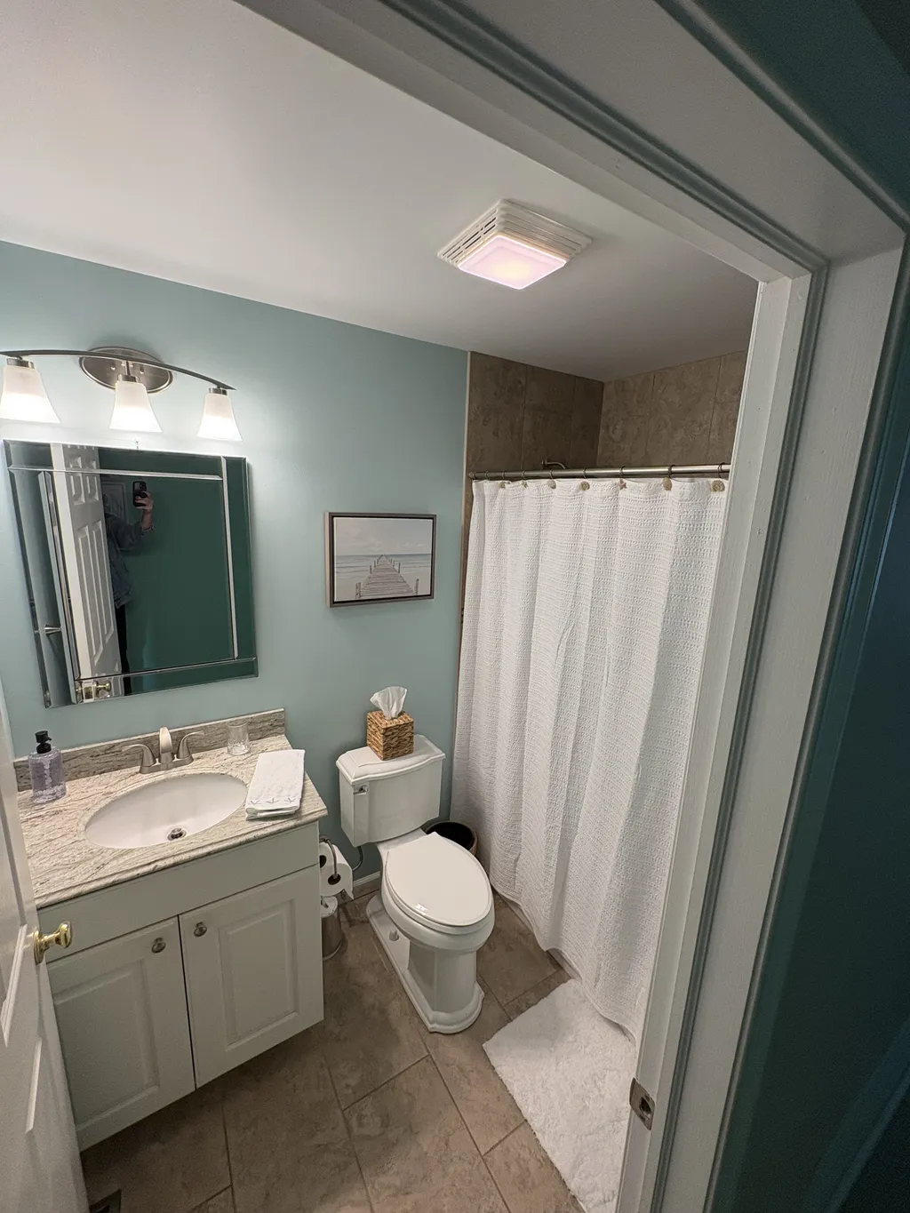Hall Bath-Full tub shower