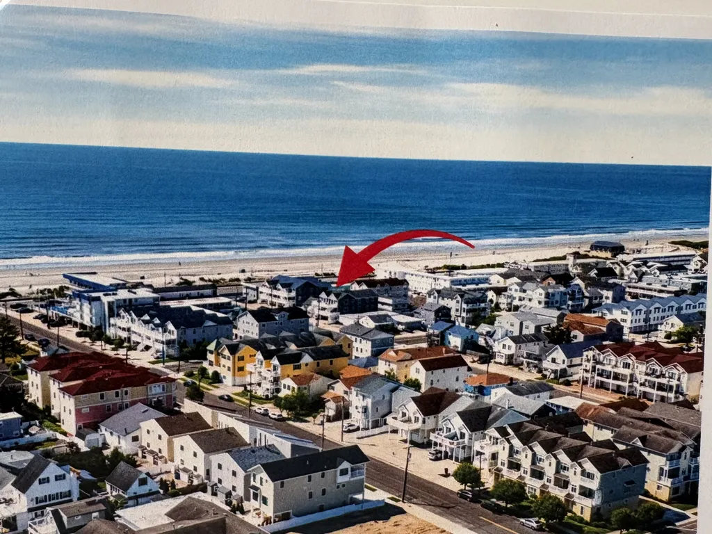 One house off the beach