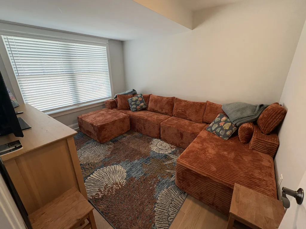 7th Bedroom 1st Fl