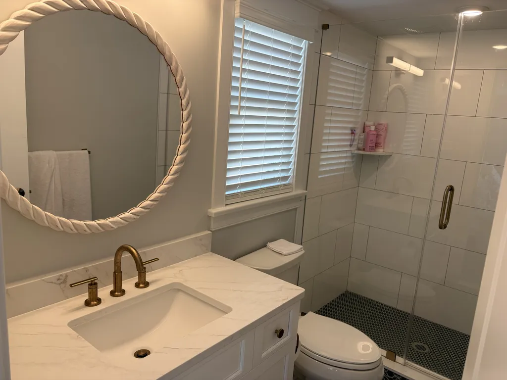 2nd Floor bathroom 1