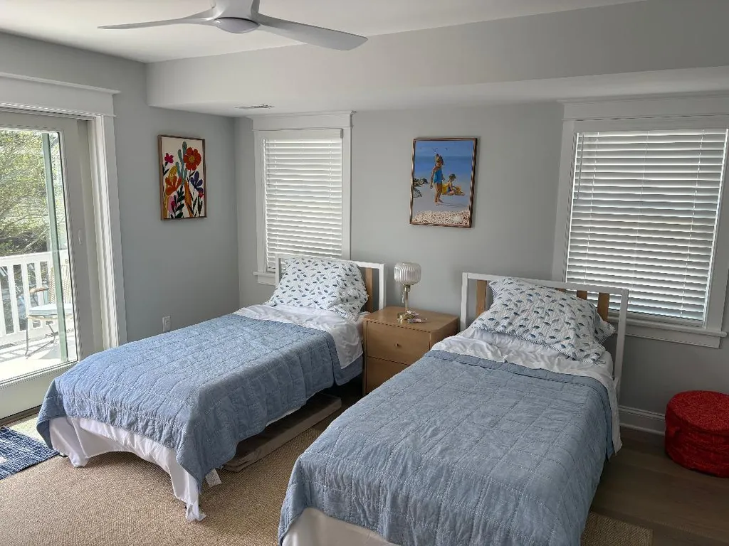 Bedroom with deck - 2nd Floor