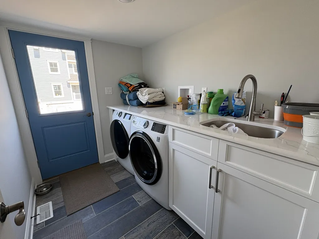 Laundry with exterior access