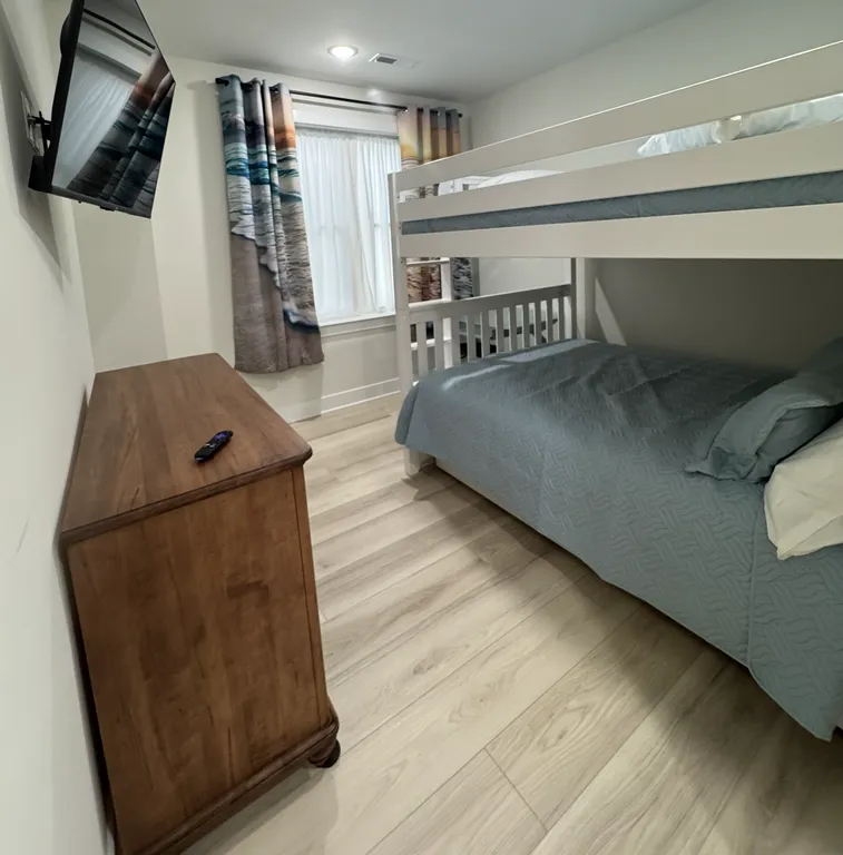Queen Bunks
