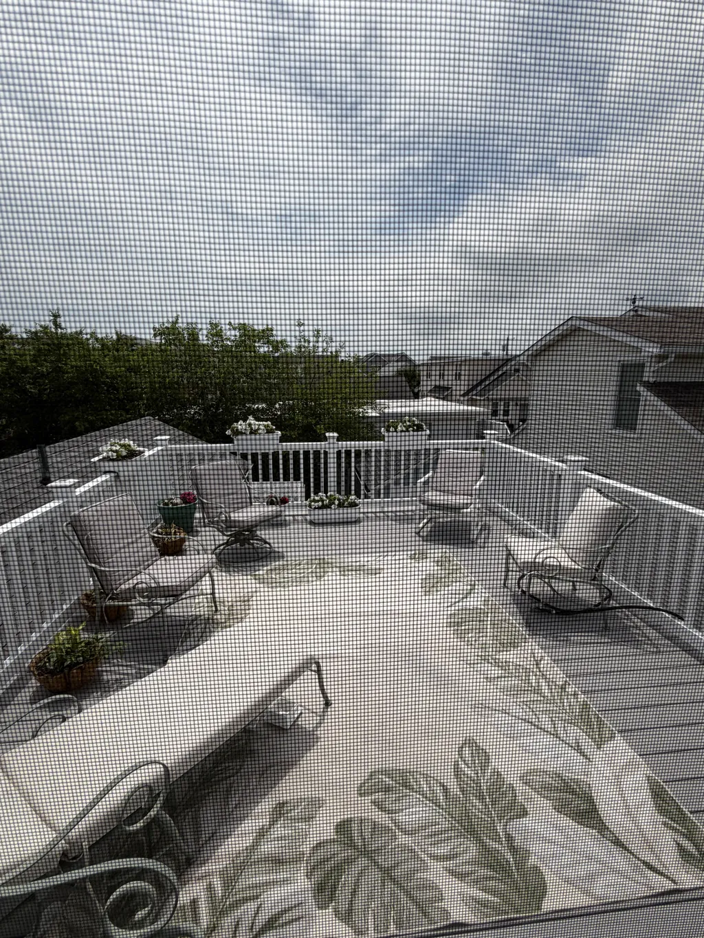 2nd floor 16&amp;rsquo; x 20&amp;rsquo; deck with outdoor stair case