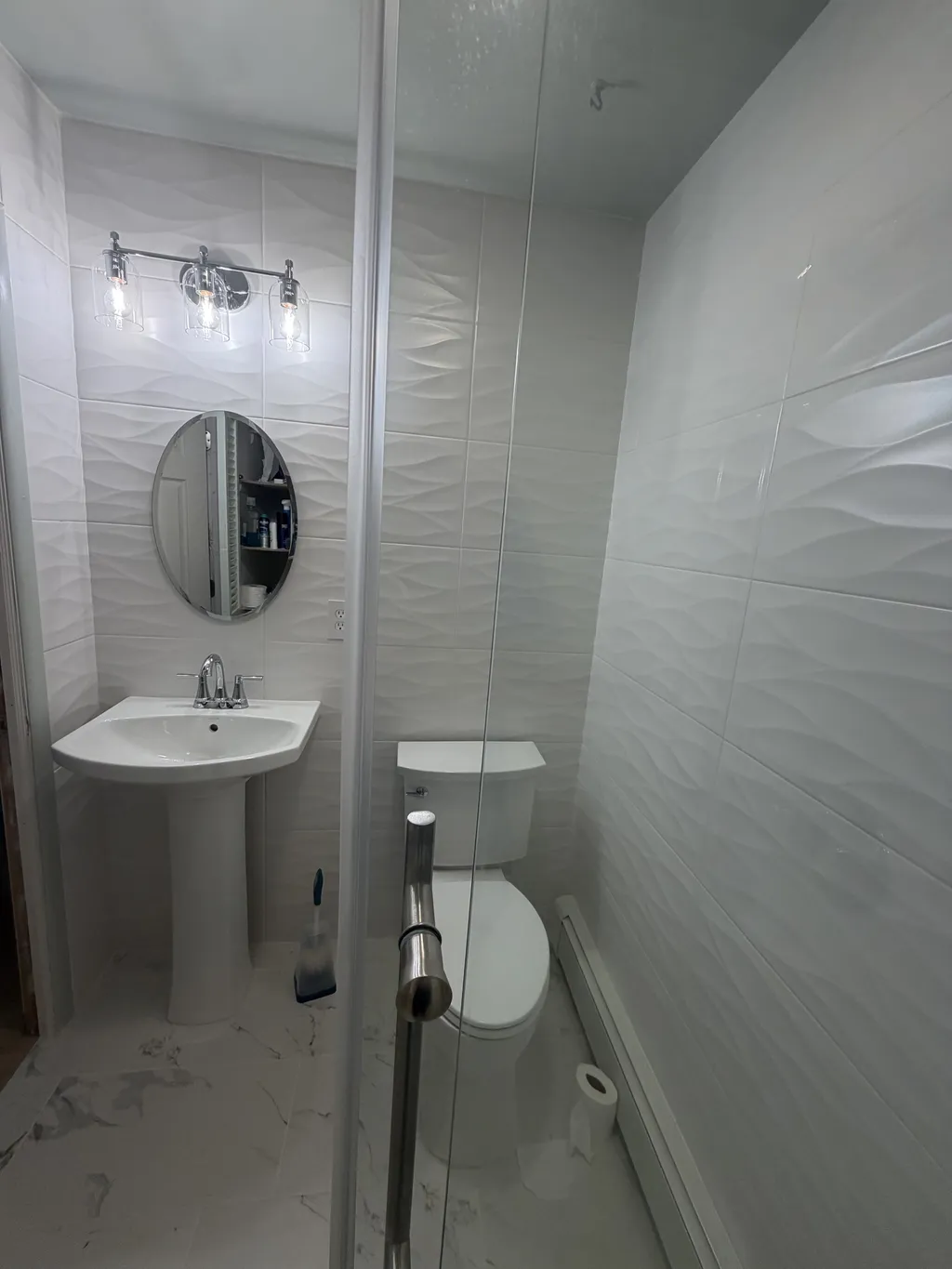 1st floor master bathroom bedroom 