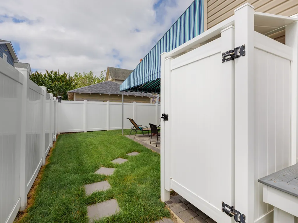 OUTSIDE COVERED SHOWER
