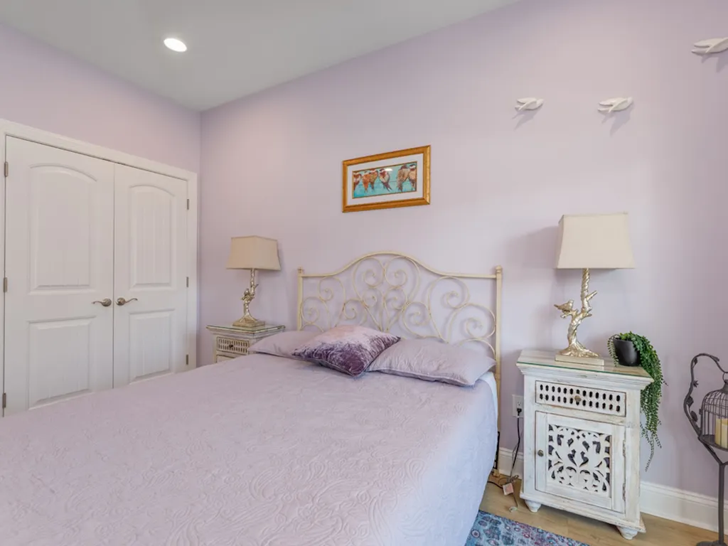 1ST FL. BDRM.