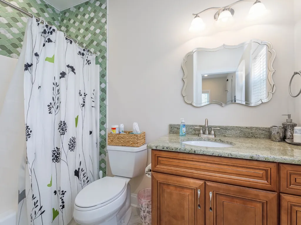 2ND FL. BDRM. BATHROOMFULL BATHROOM 