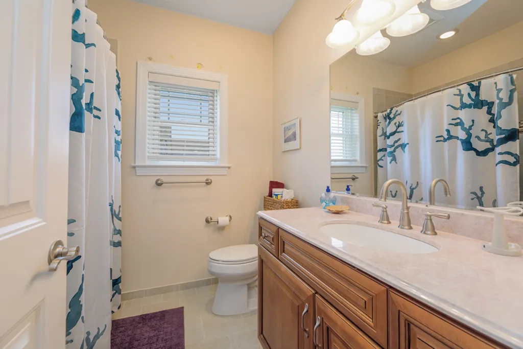 2ND FL. FULL BATH ACROSS FROM 2ND FAMILY RM. / QUEEN PULLOUT BED