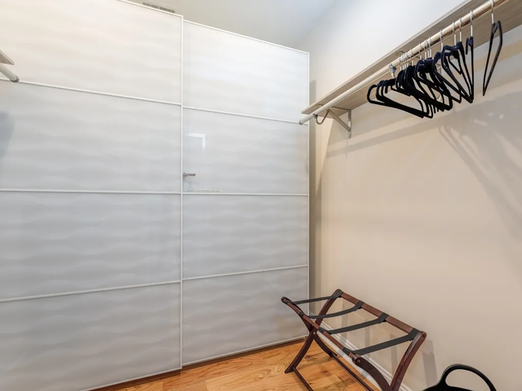 MASTER BDRM. CLOSET