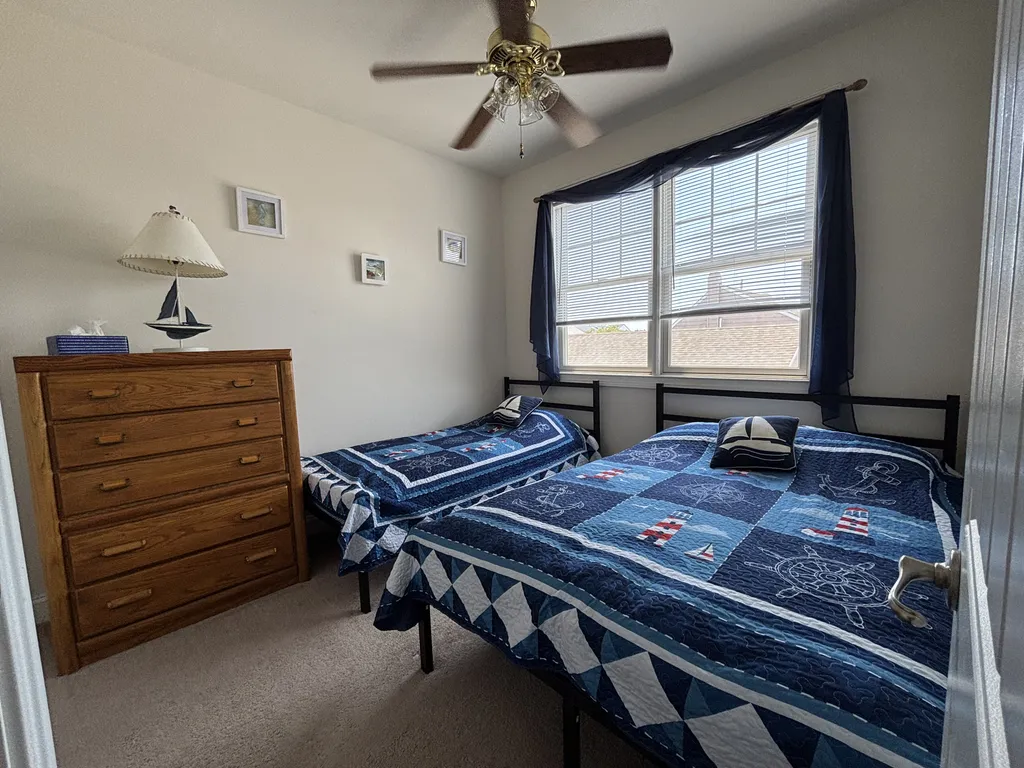 Bedroom 3 (1-Full, 1-Twin)