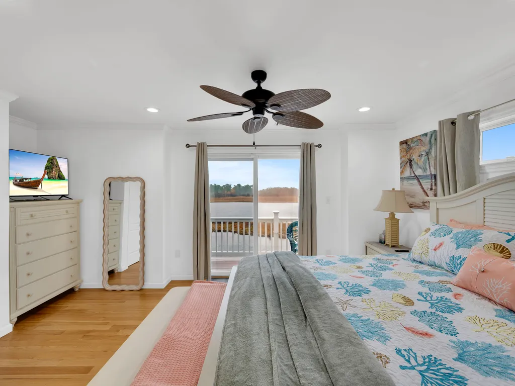 bedroom 1, king