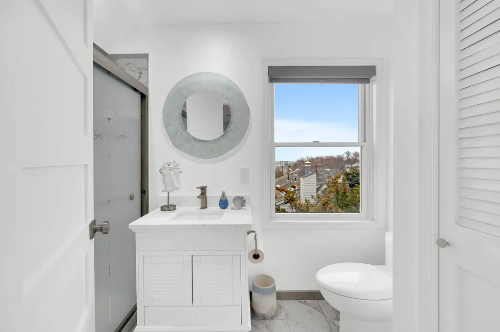 penthouse ste. bath - level 4