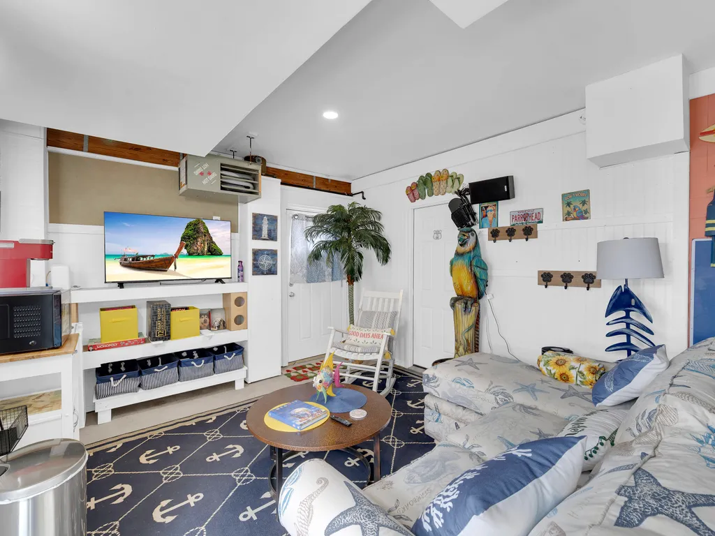 Margaritaville ste. living