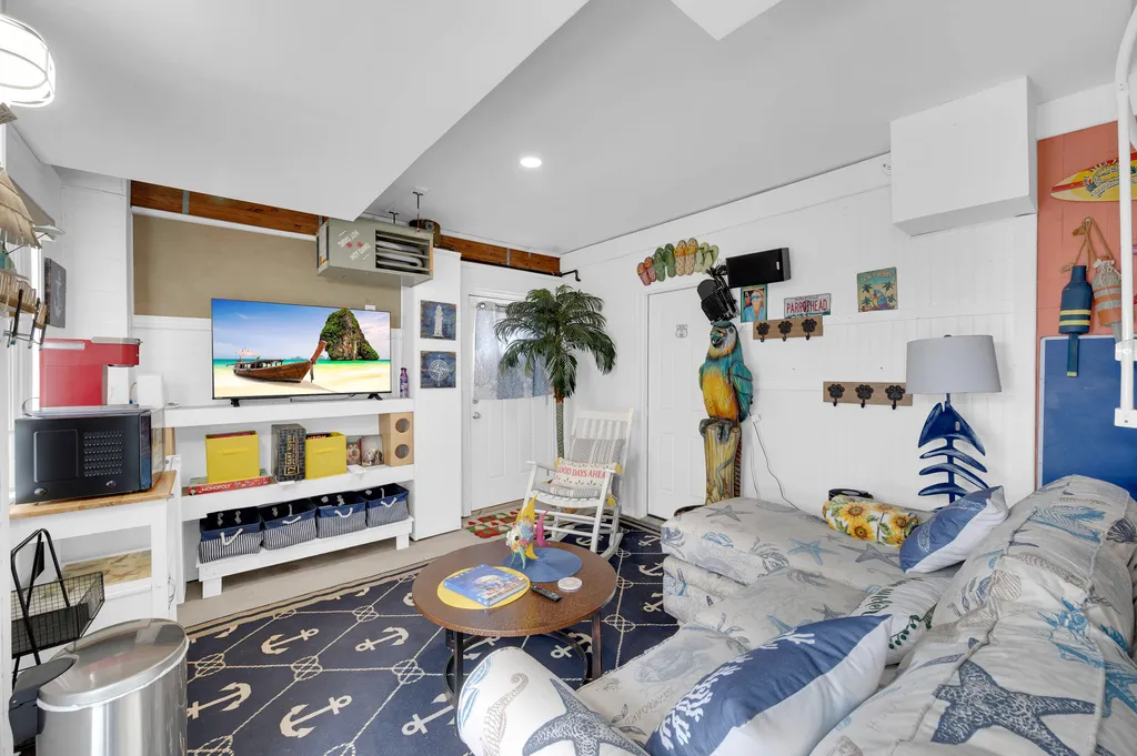 Margaritaville ste. living