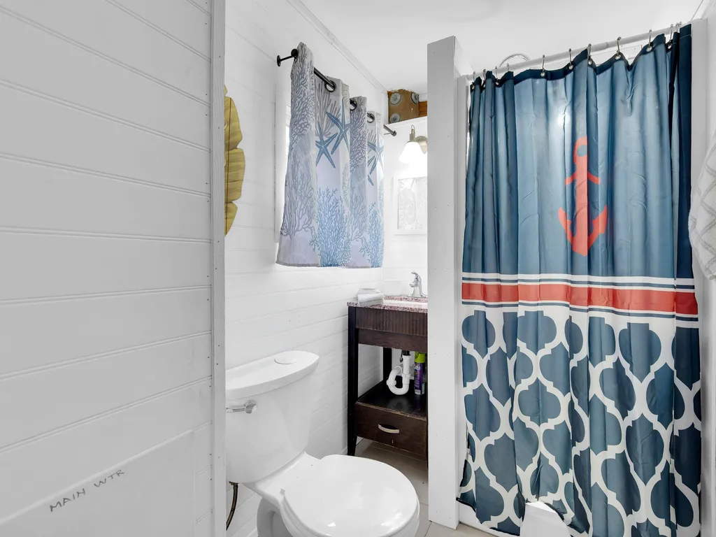 Margaritaville bath - level 1