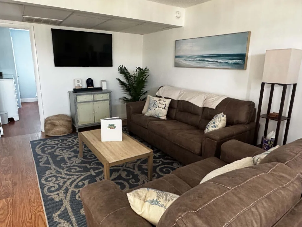 Enough living space for the whole family, with smart TV and a queen pullout couch
