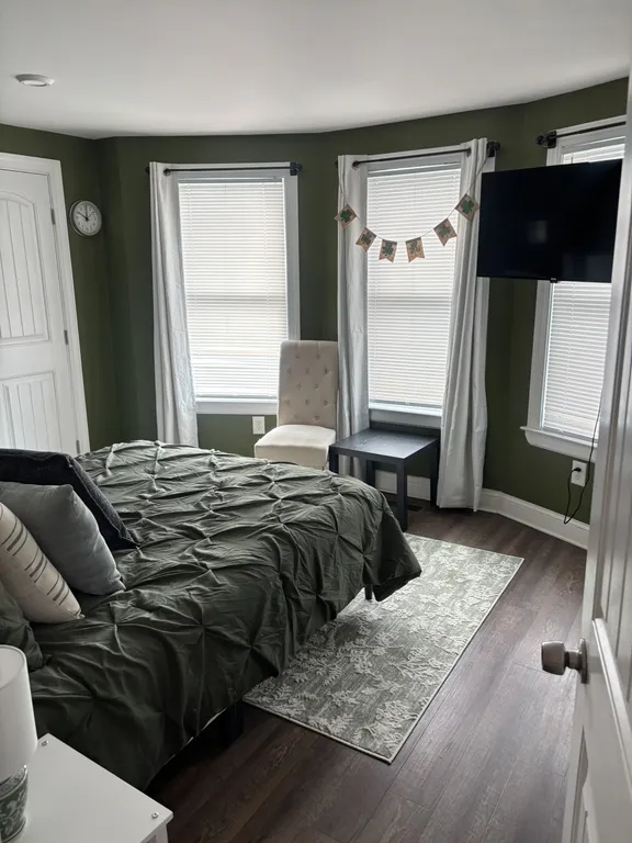 Shamrock Rocks- 2nd floor- Queen Bed