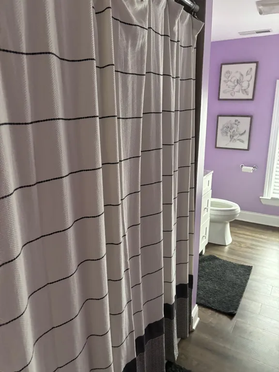 Full Bathroom, 3rd floor