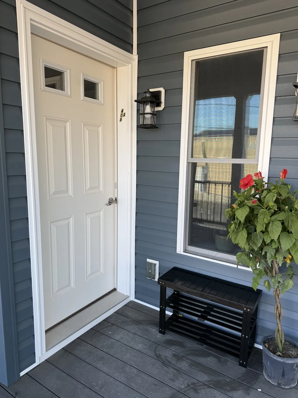 Front Entry with shoe rack 