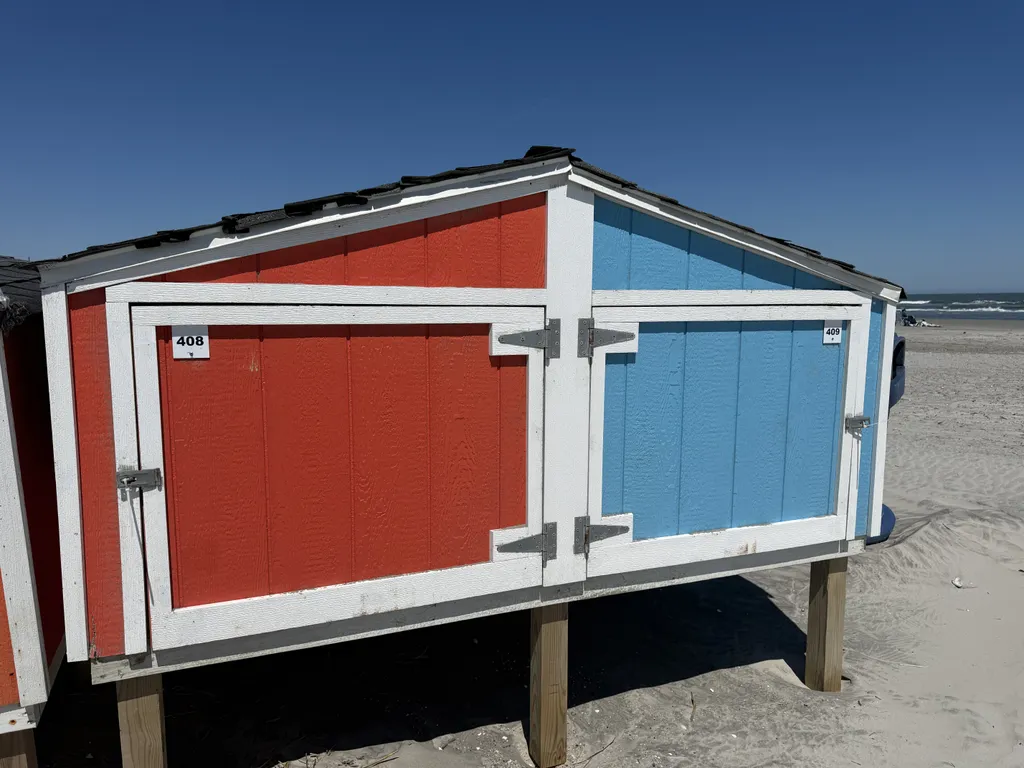 Beachbox #408 on Lincoln 
