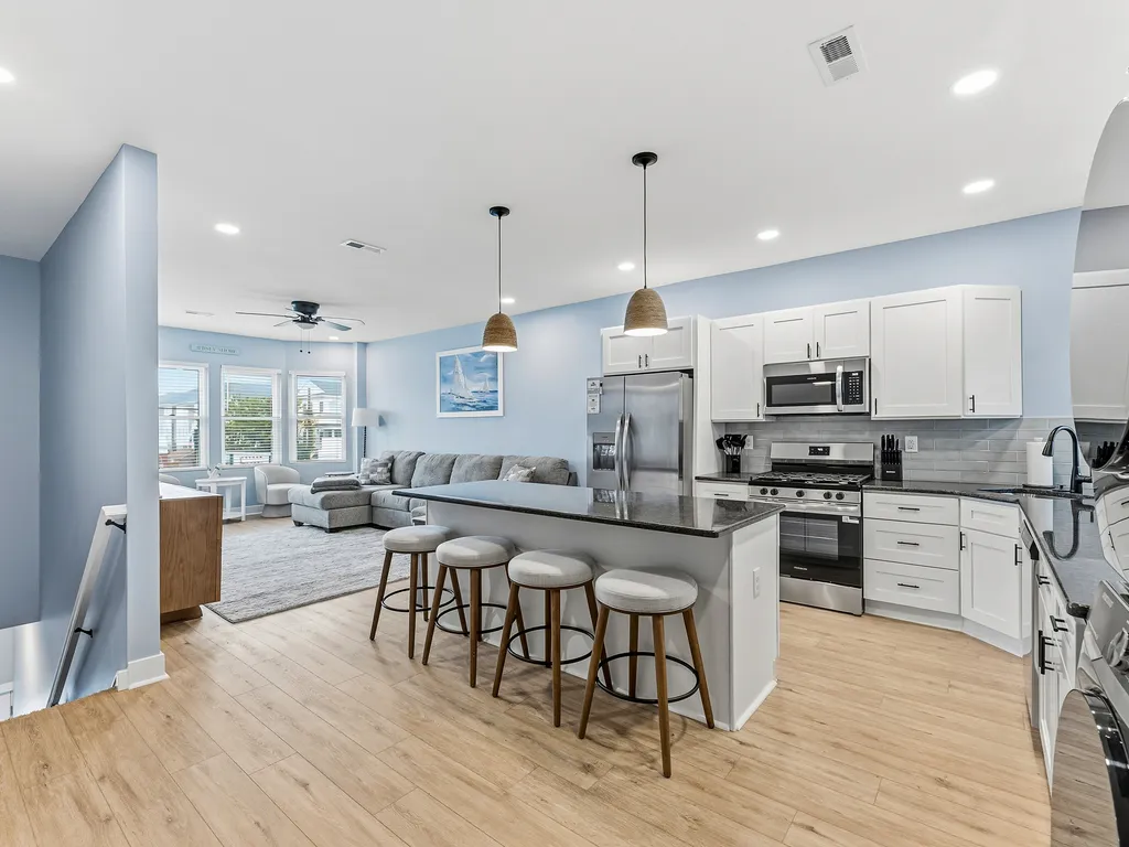 Kitchen and living room 
