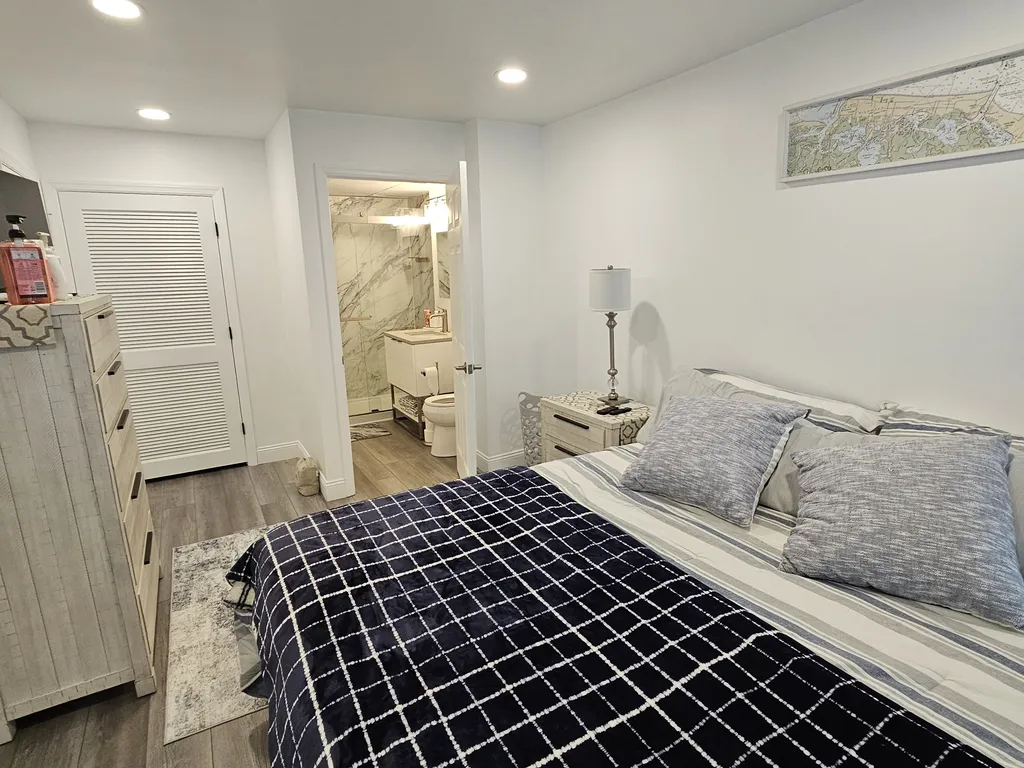 Master bedroom with king adjustable bed 