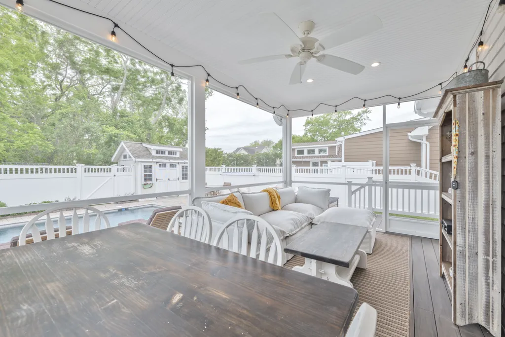 Screened Porch