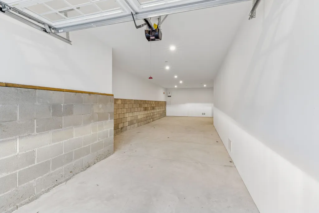 2 Car Garage