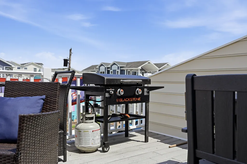 Blackstone grill - third floor deck
