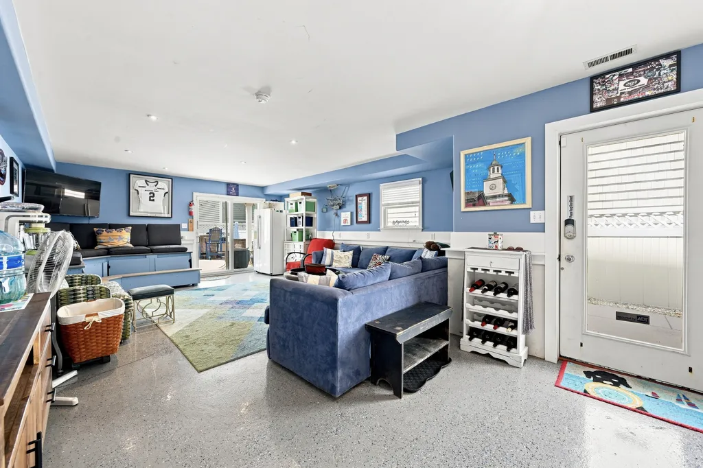 First floor bonus room