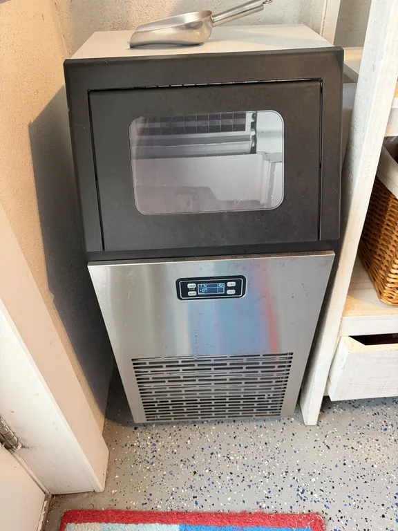 Ice Maker