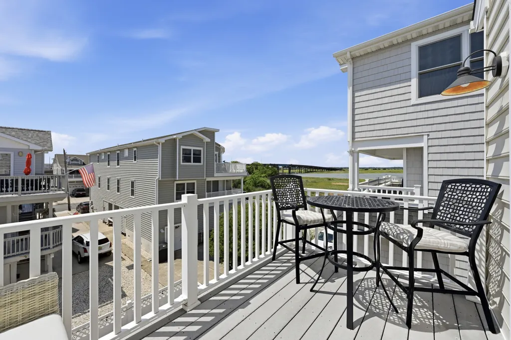 Third floor back deck