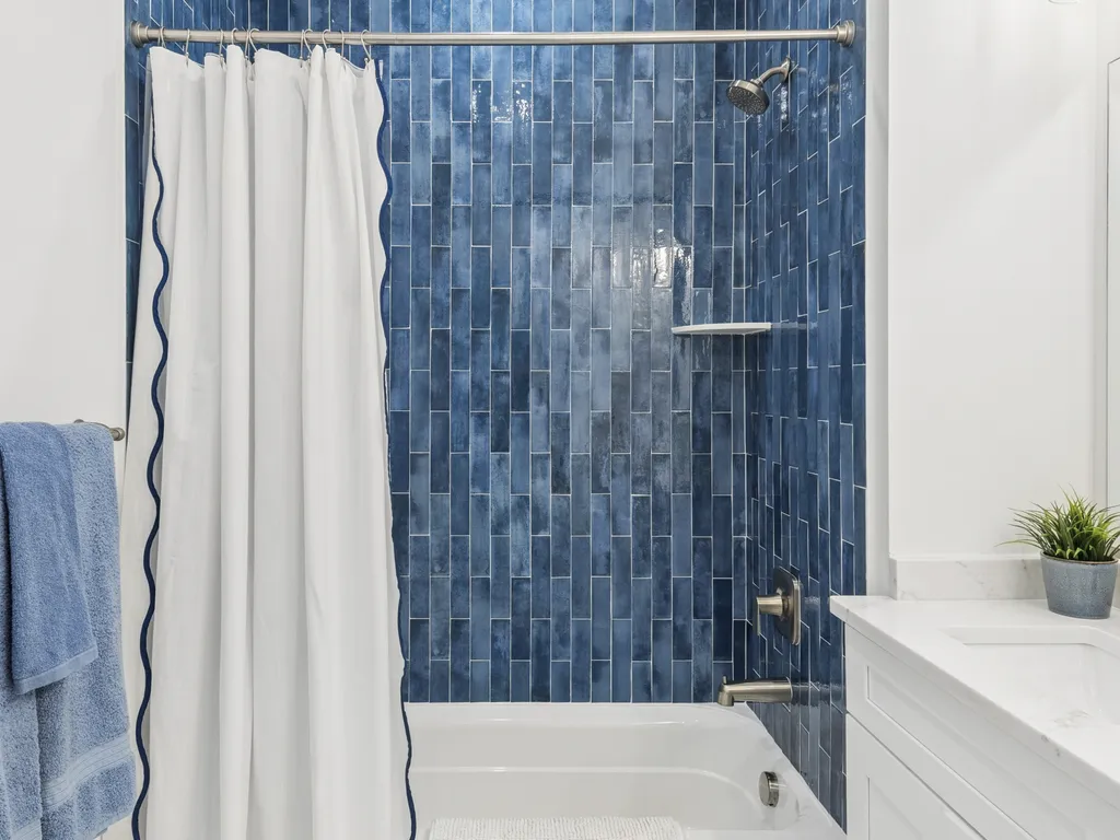 2nd bathroom