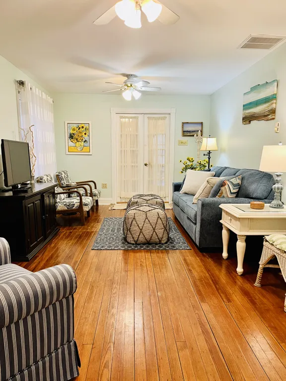 Spacious living room with plenty of seating