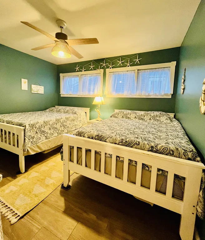 Bedroom with two full size beds