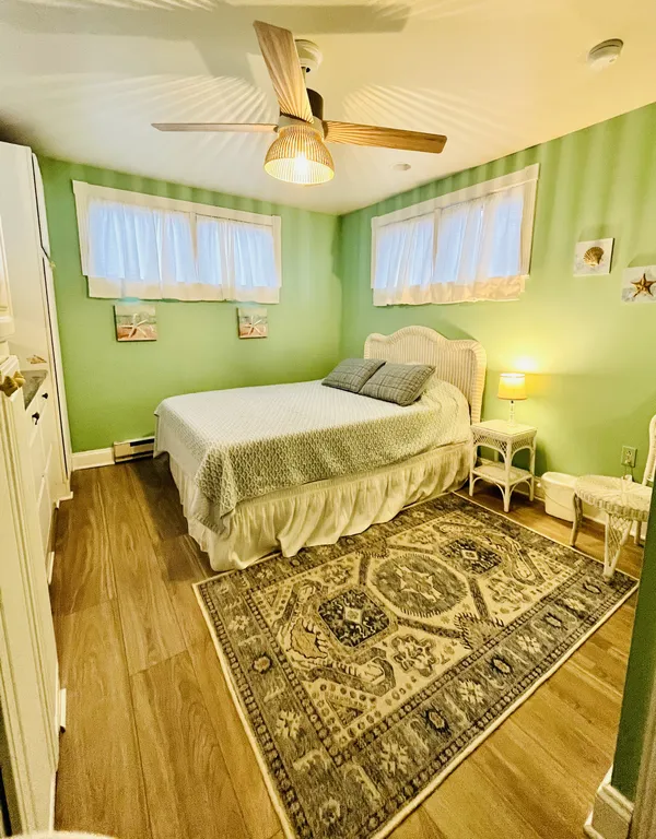 Primary Suite with Queen Bed