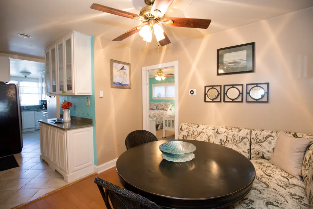 Dining Area with Banquette