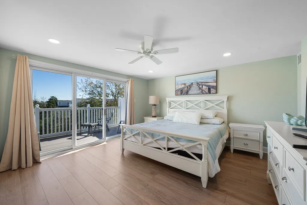 Bedroom  with private terrace