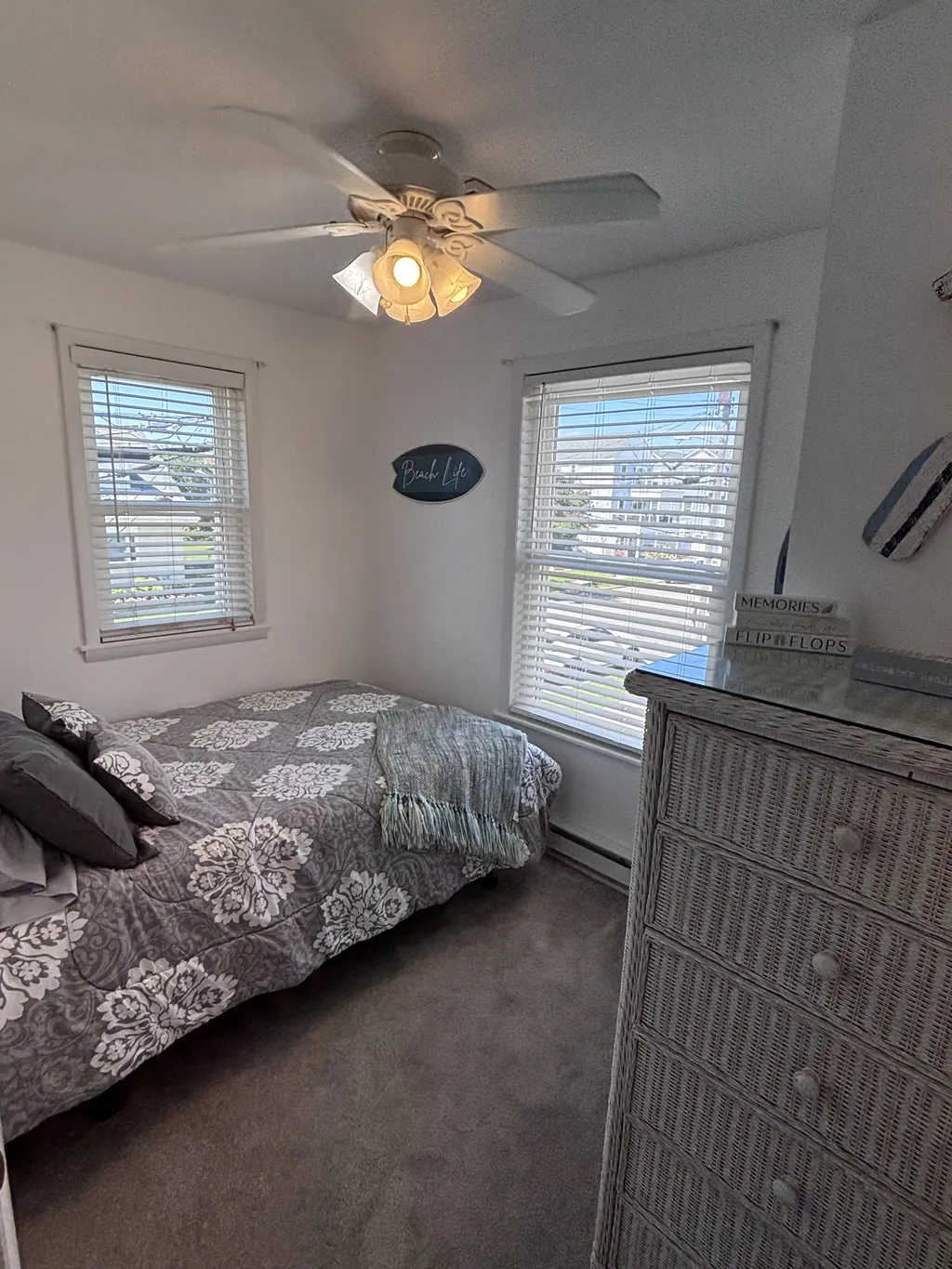 2nd floor bedroom