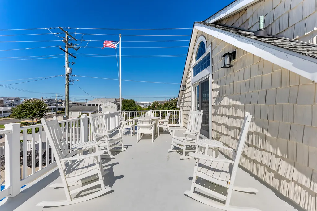 2nd Floor Deck Overlooking Pool