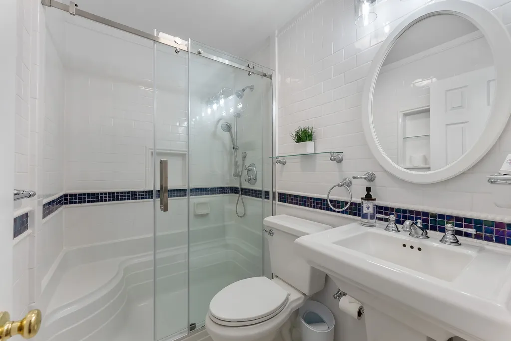 1st Floor Full Bath