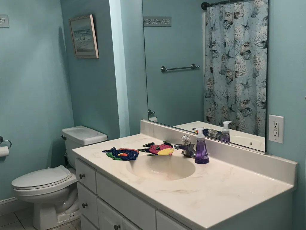 2nd bathroom