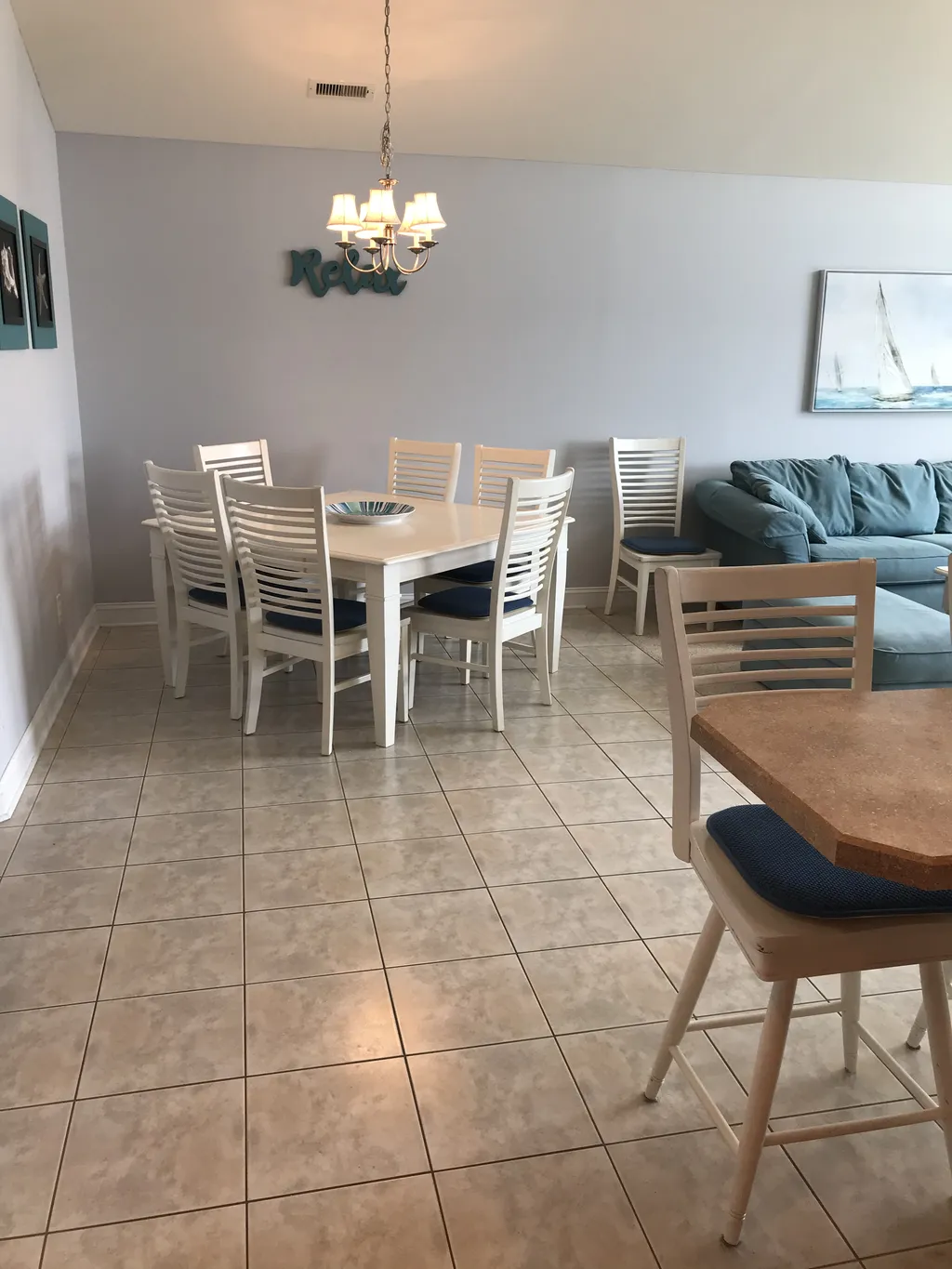 Table seats 8 plus two at the breakfast bar