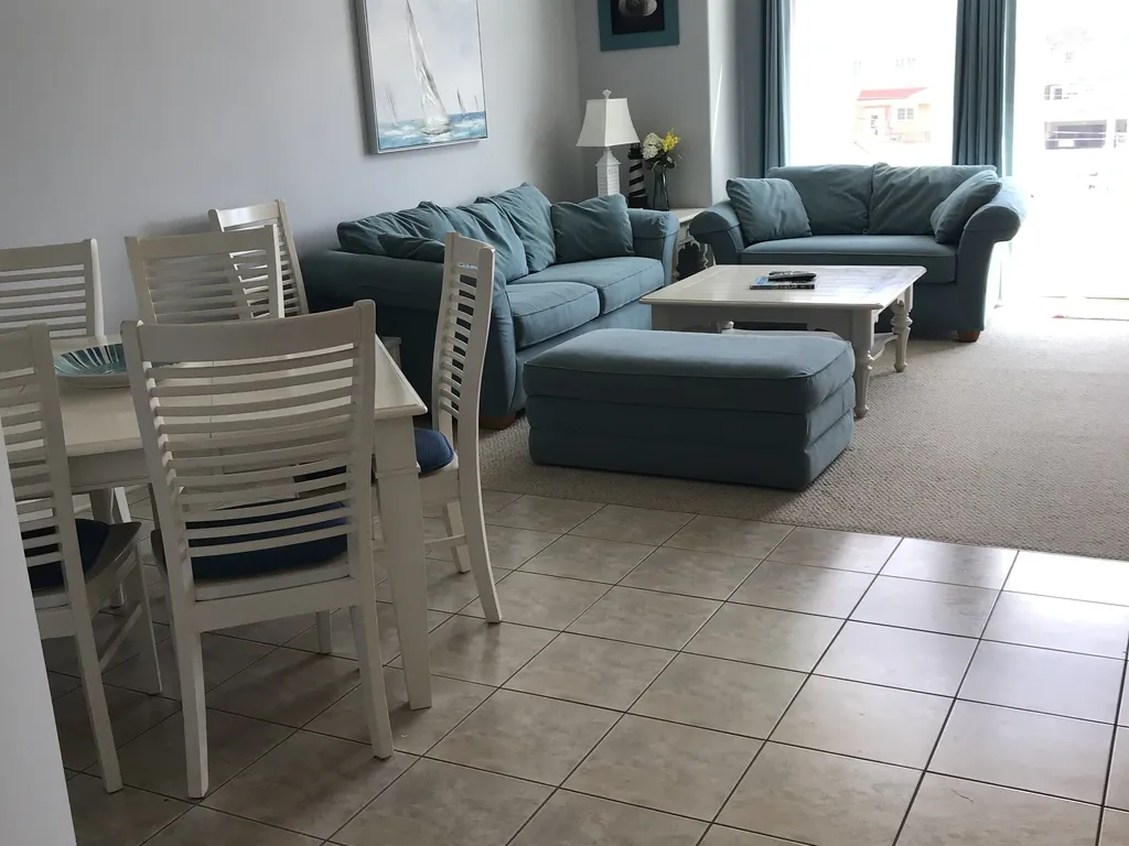 Great room/ queen sz sleeper sofa