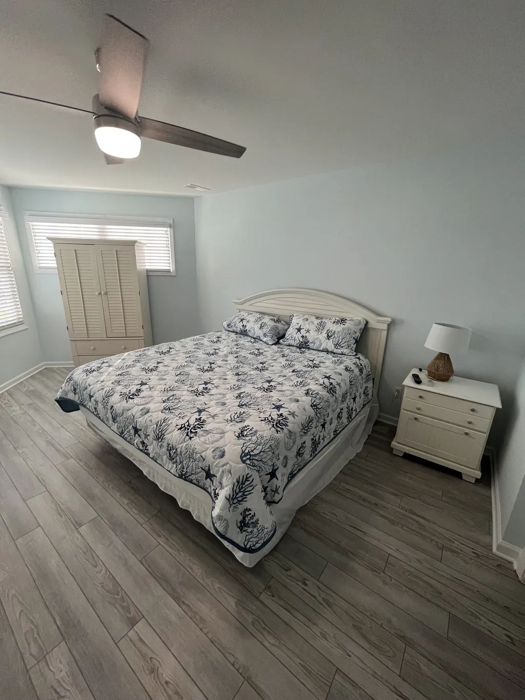 THIRD FLOOR SIXTH BEDROOM (MASTER KING)